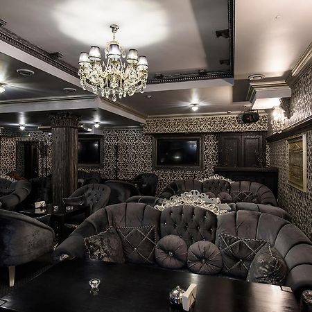 Premium Hotel Tsjernivtsi Eksteriør bilde