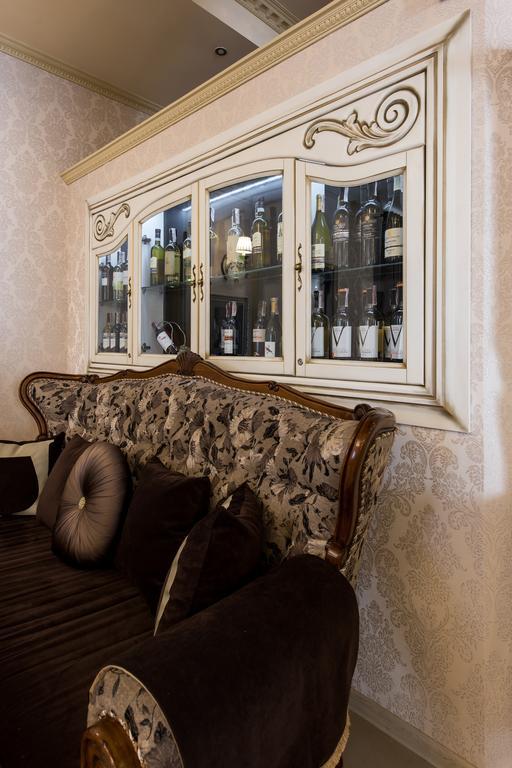 Premium Hotel Tsjernivtsi Eksteriør bilde