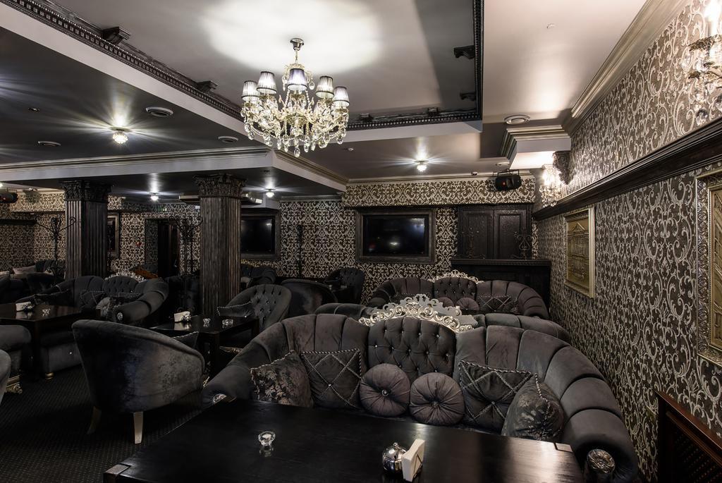Premium Hotel Tsjernivtsi Eksteriør bilde